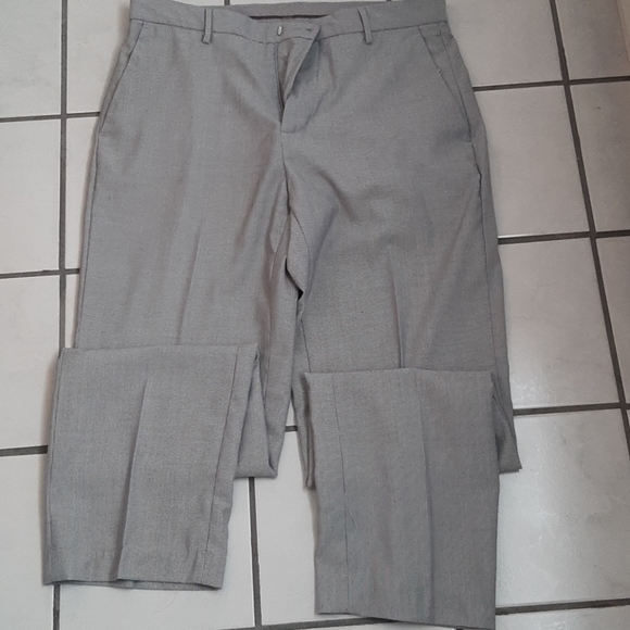 Men's Calvin Klein Pants - Picture 1 of 4